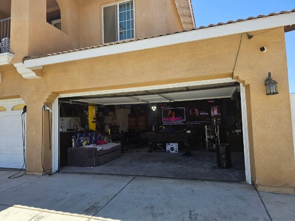 Garage Workspace